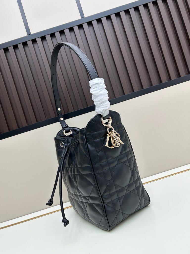 D-Motion Shoulder & Crossbody Bag – 2 Colors Available 11 (10)