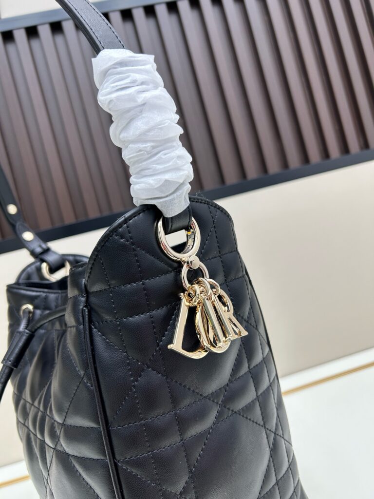 D-Motion Shoulder & Crossbody Bag – 2 Colors Available 11 (14)