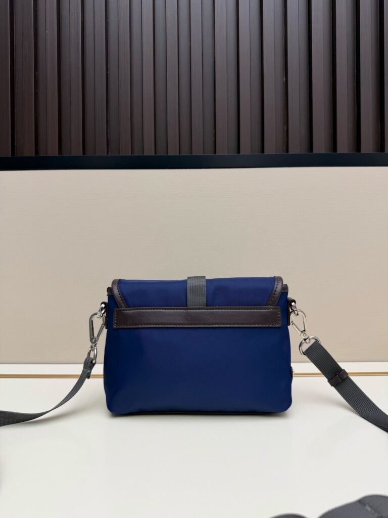 Vela Crossbody Bag - 3 Colors Available 17 (6)