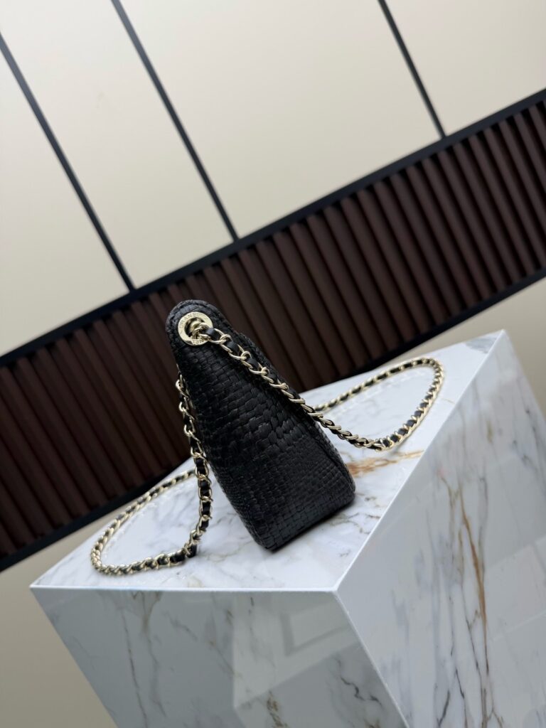 Miu Miu-Inspired Colorful Crochet Hobo Bag - 3 Colors Available 18=== (6)
