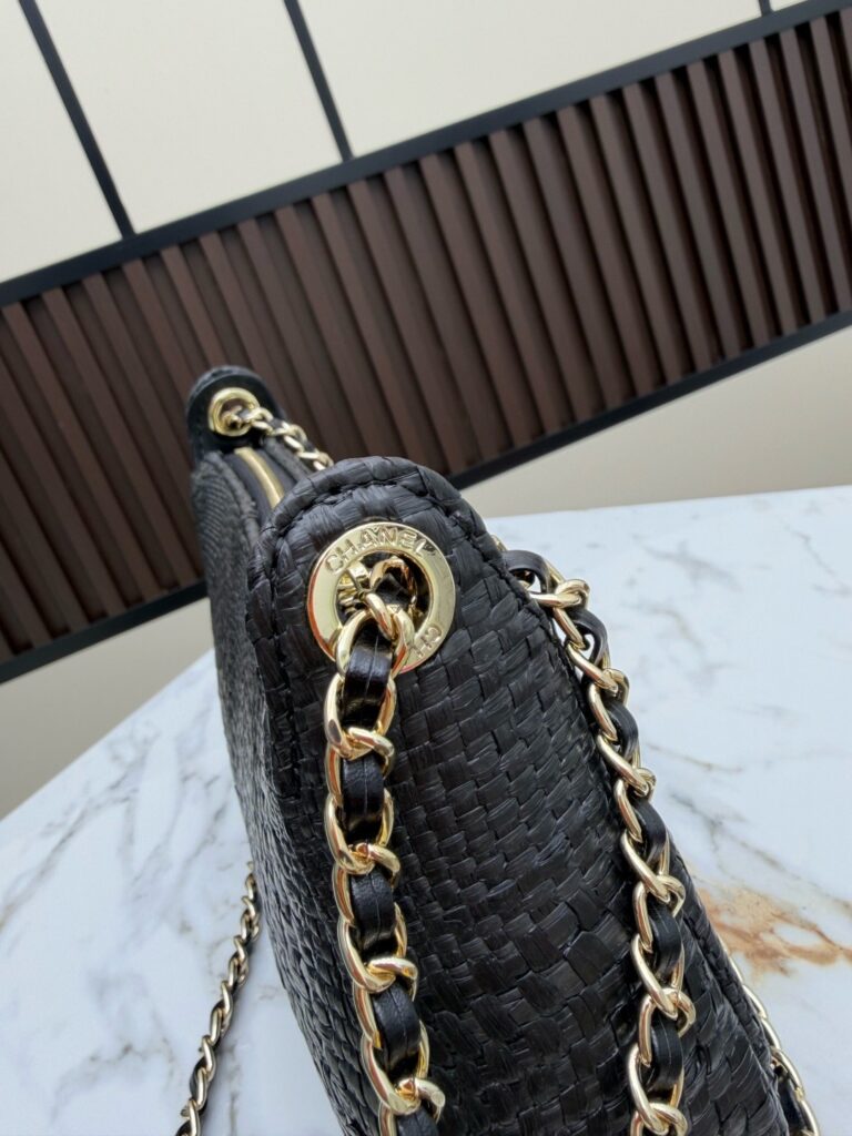 Miu Miu-Inspired Colorful Crochet Hobo Bag - 3 Colors Available 18=== (9)