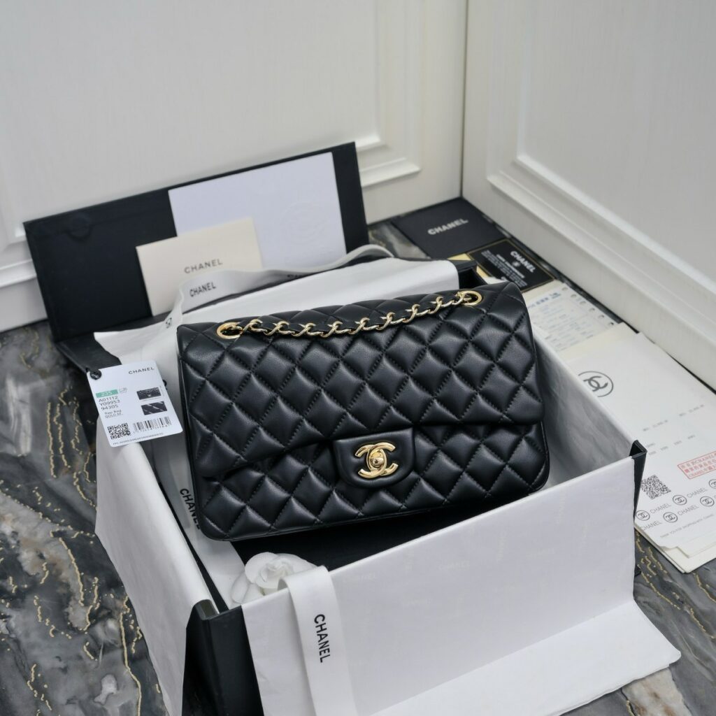 Classic Flap Medium Bag - 29 Colors Available,Premium Quality 2 (29)