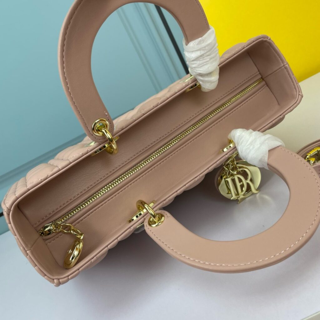 Lady 7-Compartment Flap Bag – 5 Colors Available 26 (18)