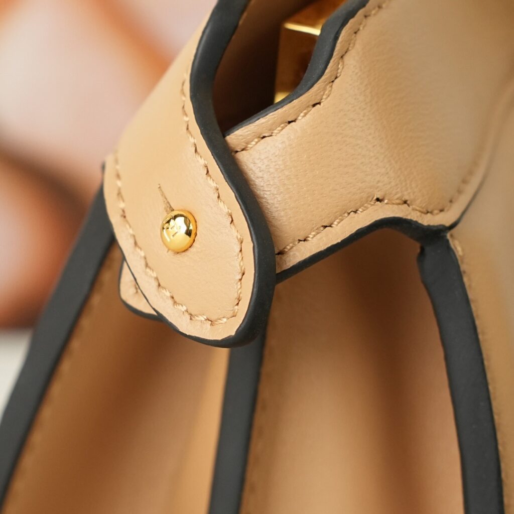 Peekaboo ISeeU Handbag - 3 Colors Available,Premium Quality 27 (9)