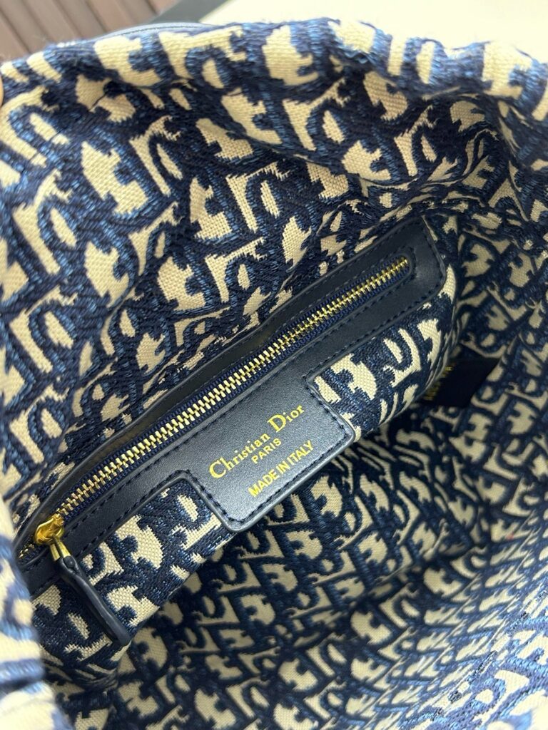 My Lady Limited Butterfly Stud Bag – 3 Colors Available 29 (12)