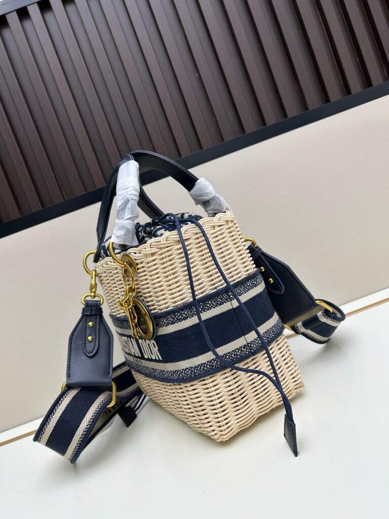 My Lady Limited Butterfly Stud Bag – 3 Colors Available 29 (6)