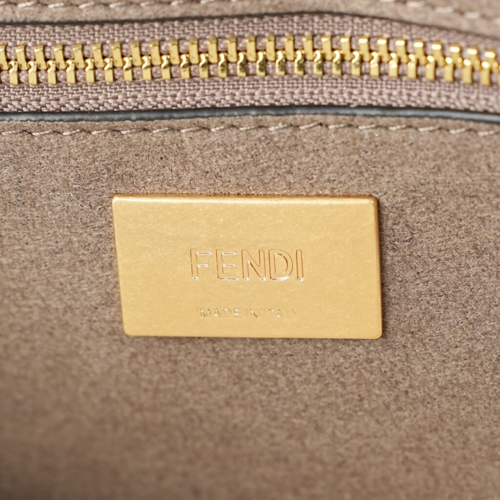 Iconic Baguette Medium Bag - Premium Quality 29 (7)