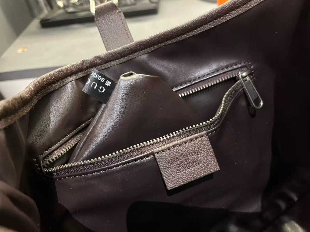 La Famiglia GG Canvas Shoulder Bag - 4 Colors Available 30=== (13)