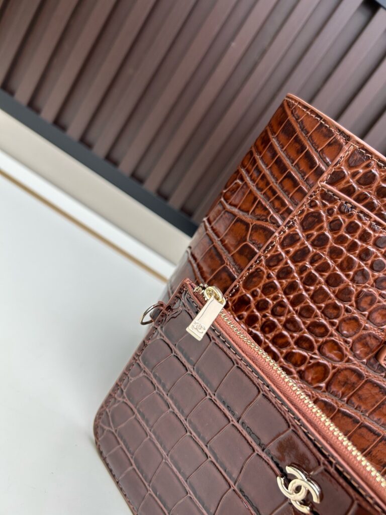 26SS Croc-Embossed Handbag - 3 Colors Available 32=== (10)