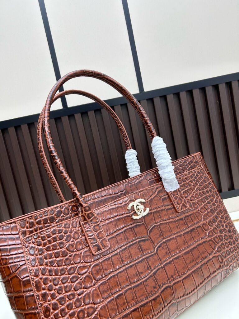 26SS Croc-Embossed Handbag - 3 Colors Available 32=== (8)