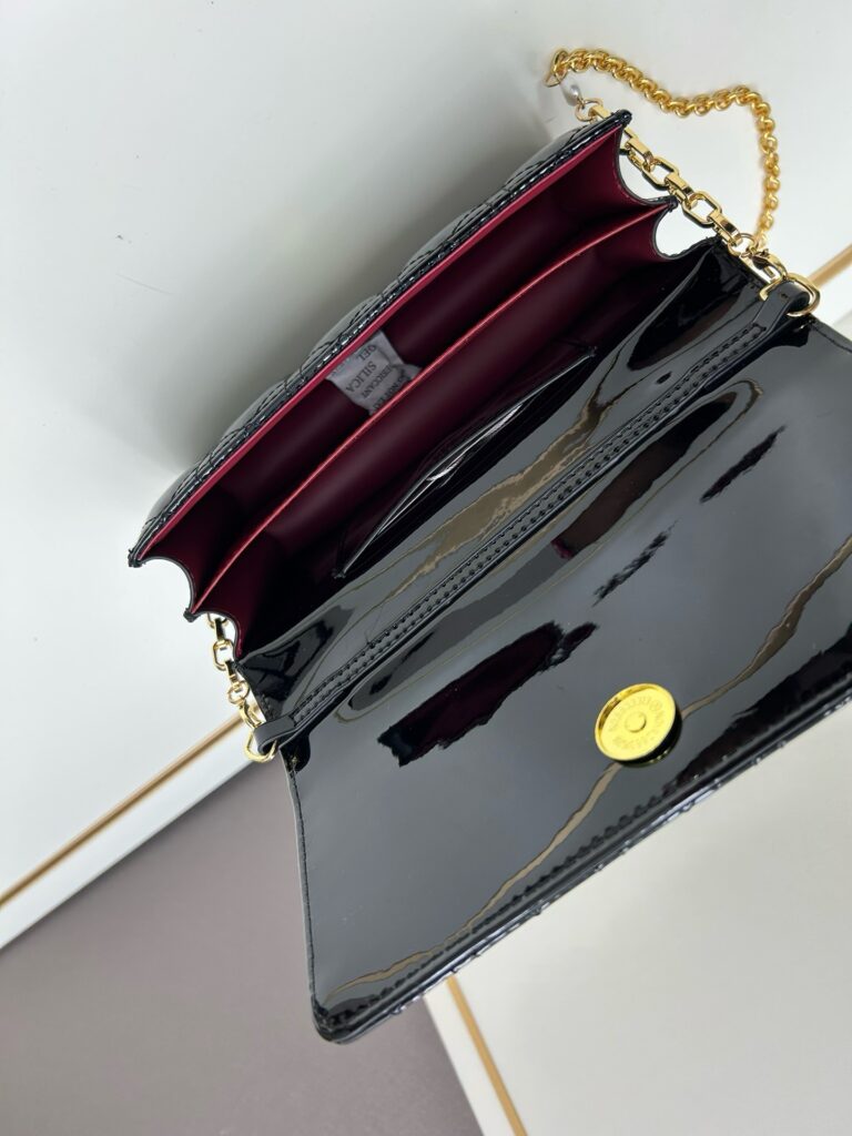 Patent Pearl Clutch – 4 Colors Available 33 (9)