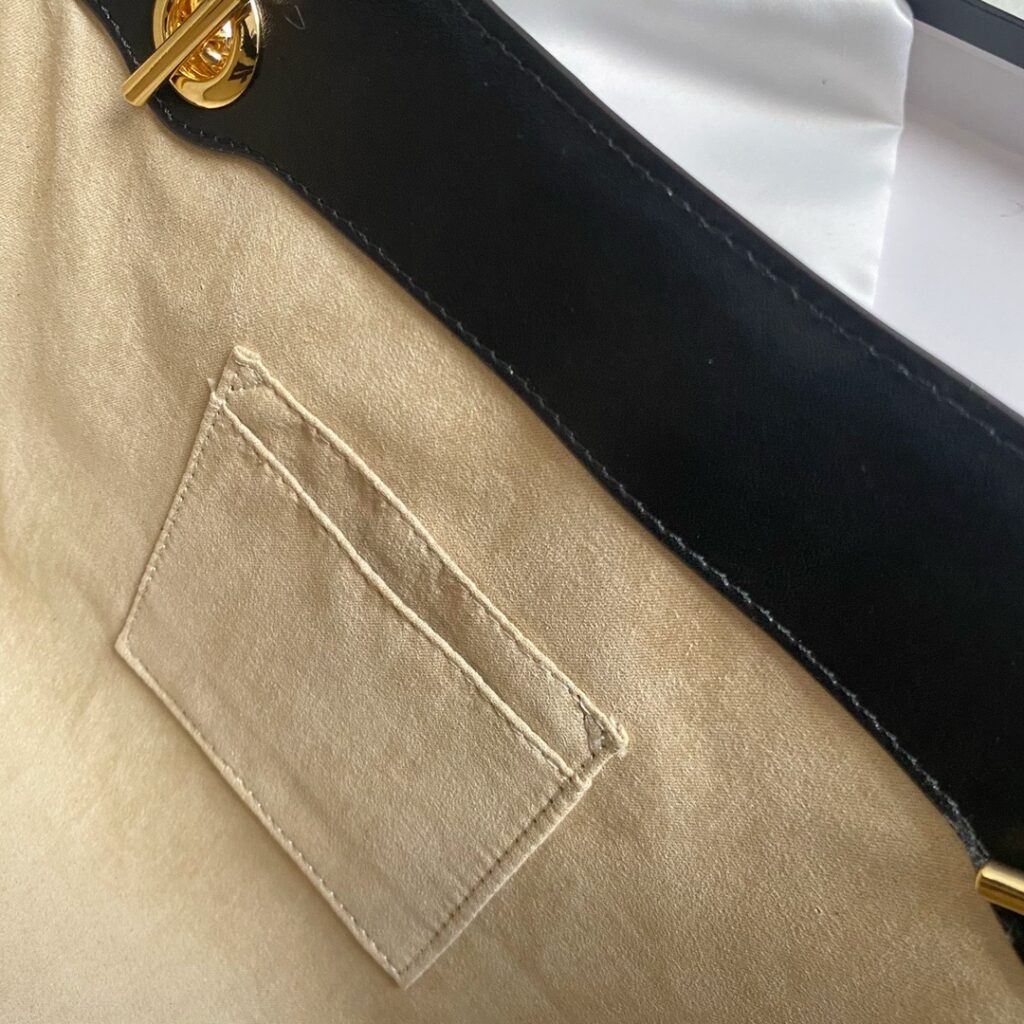 Padlock Large Shoulder Bag - 3 Colors Available 43 (12)