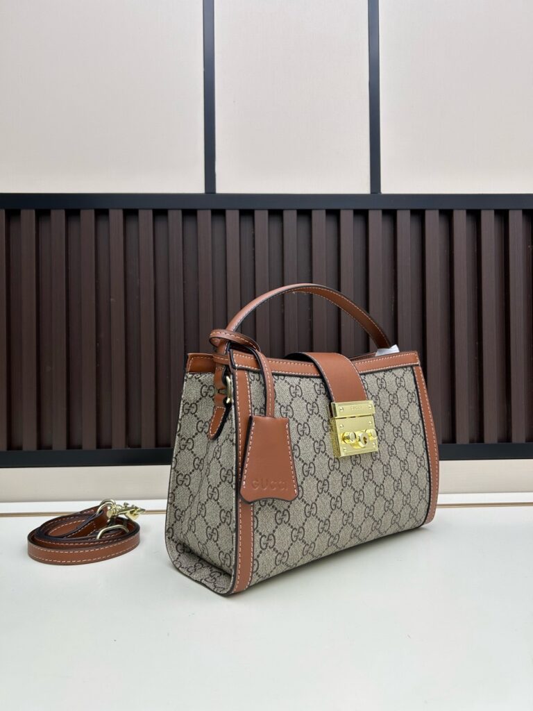 Padlock Medium Handbag 8=== (3)