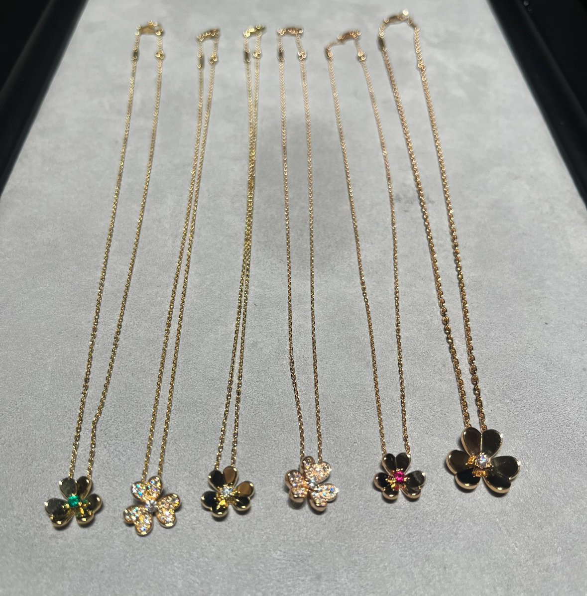 frivole pendant