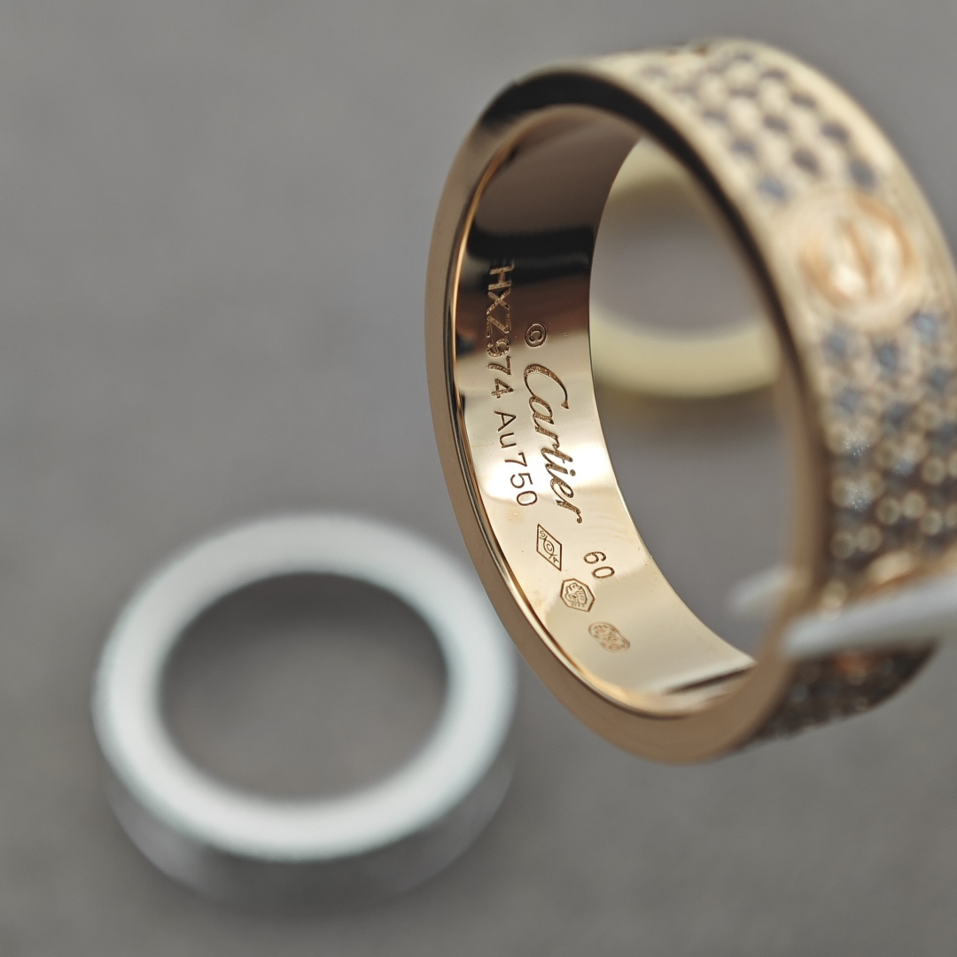 LOVE — Diamond Version love — diamond version