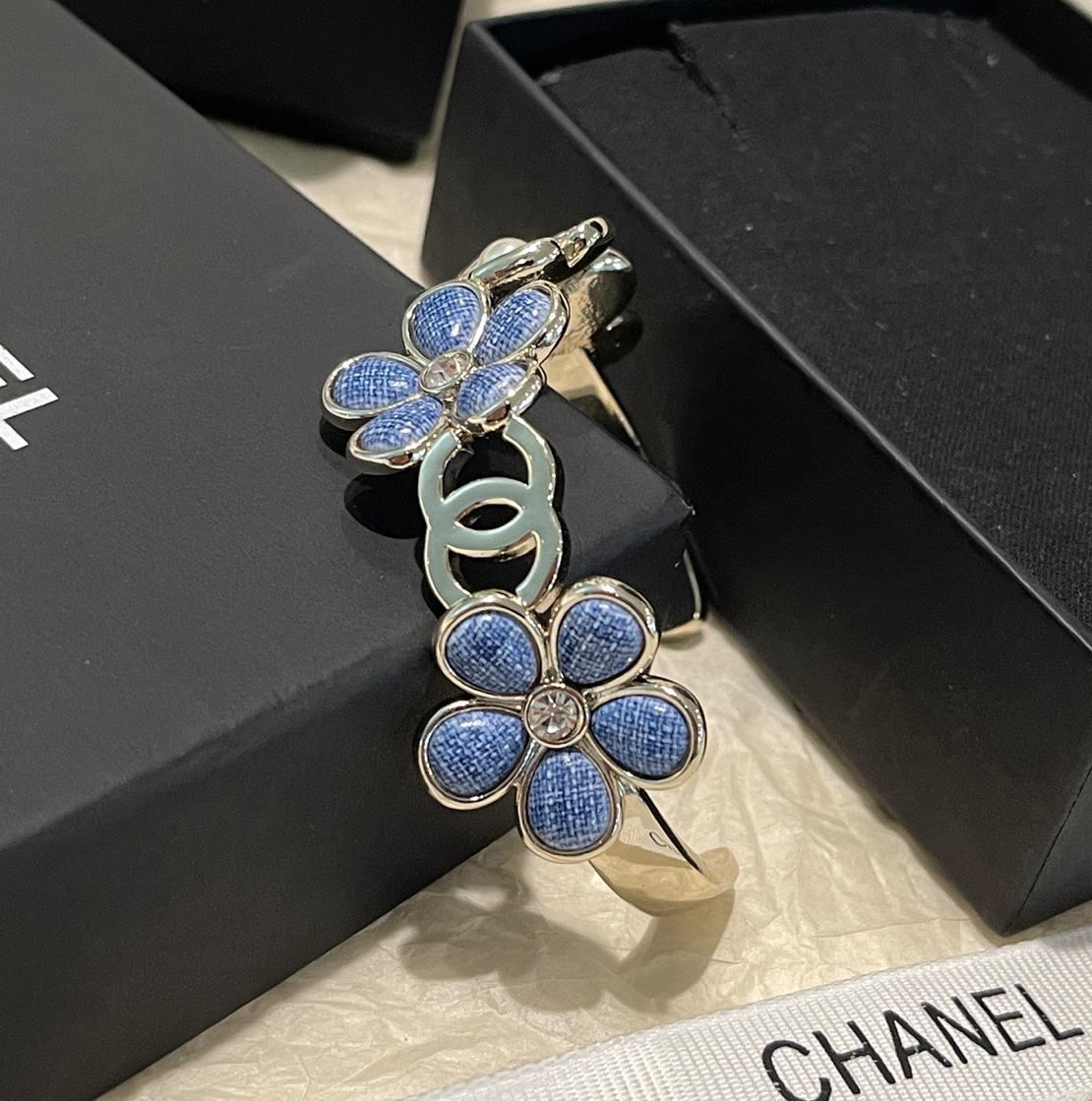 chanel fashion bracelet