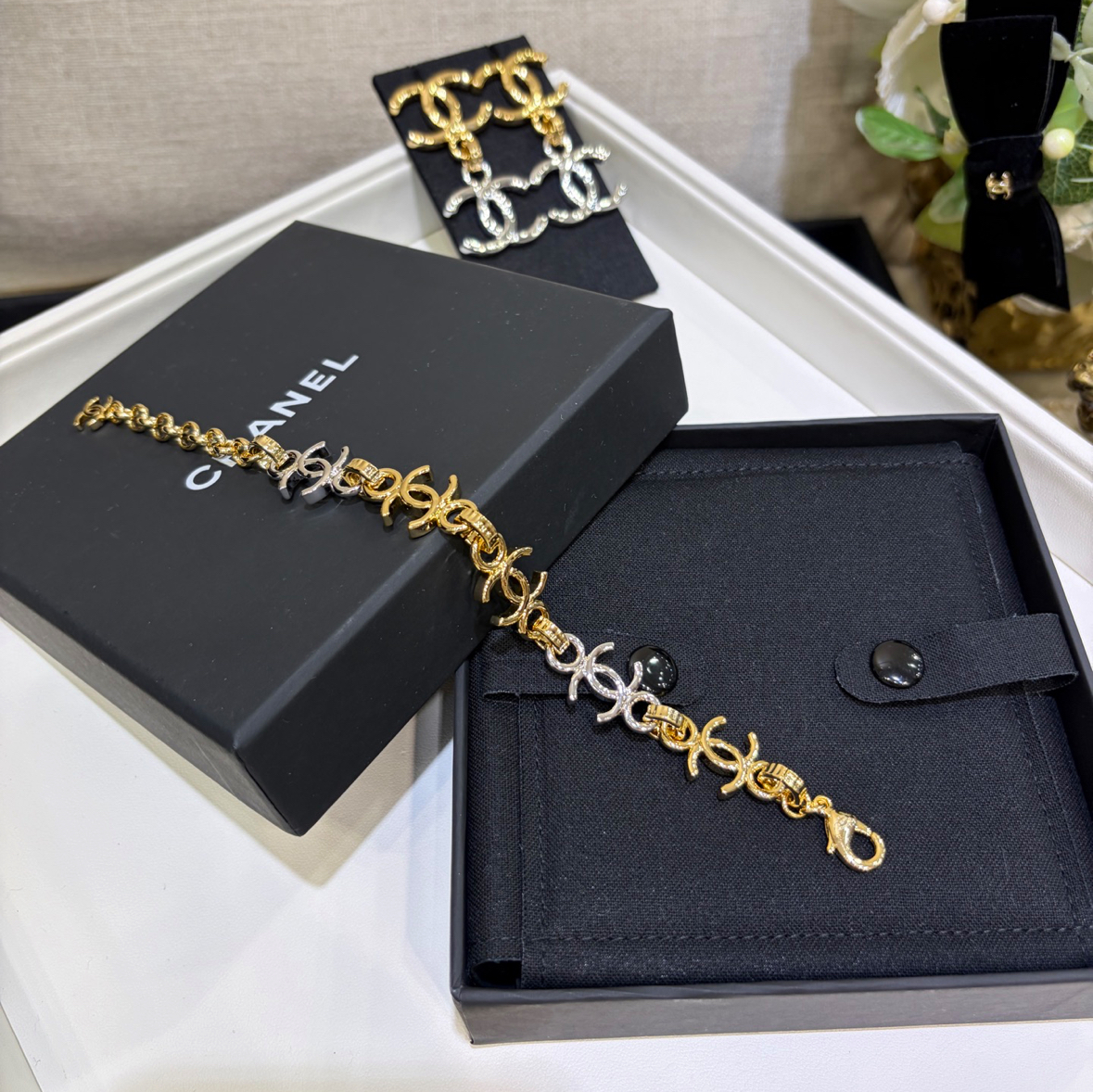 chanel fashion bracelet