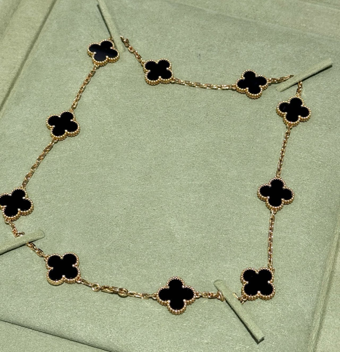 vintage alhambra necklace, 10 motifs