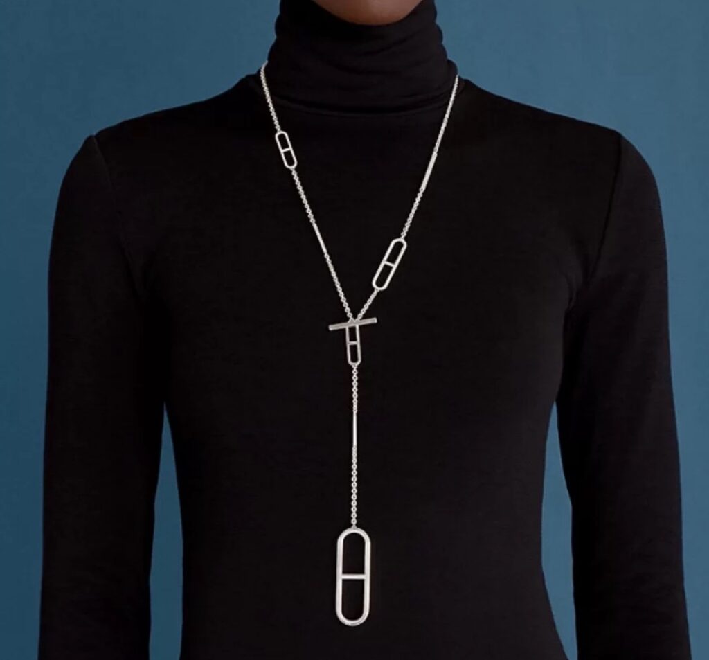 Hermès long necklace img 9936