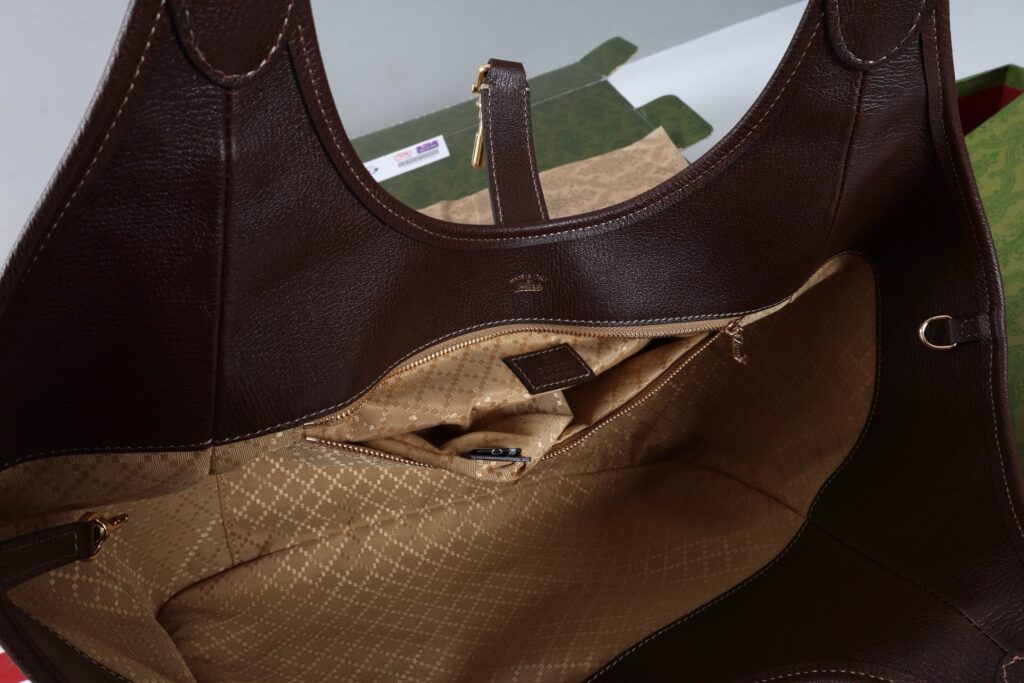 Beatrix Shoulder Bag - Premium Quality 22 (19)
