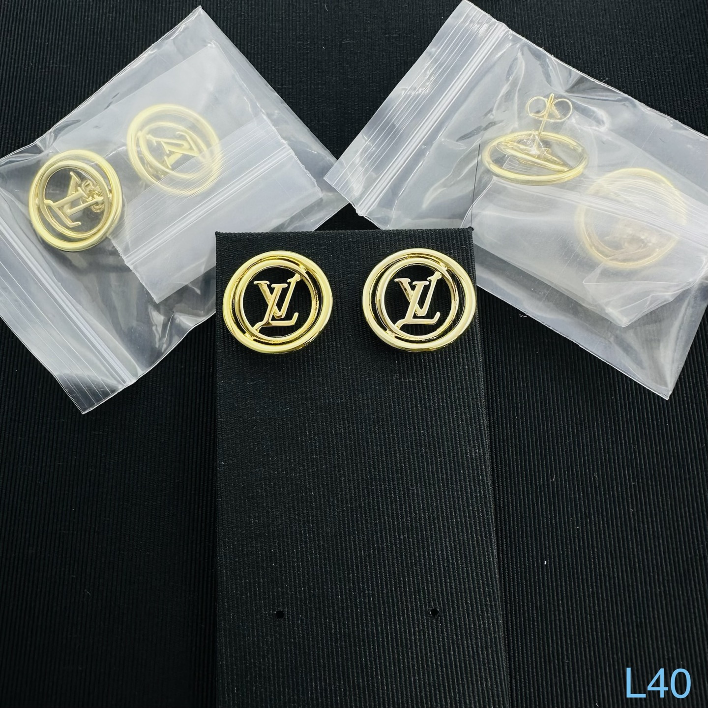 5 (7) 5 (7)