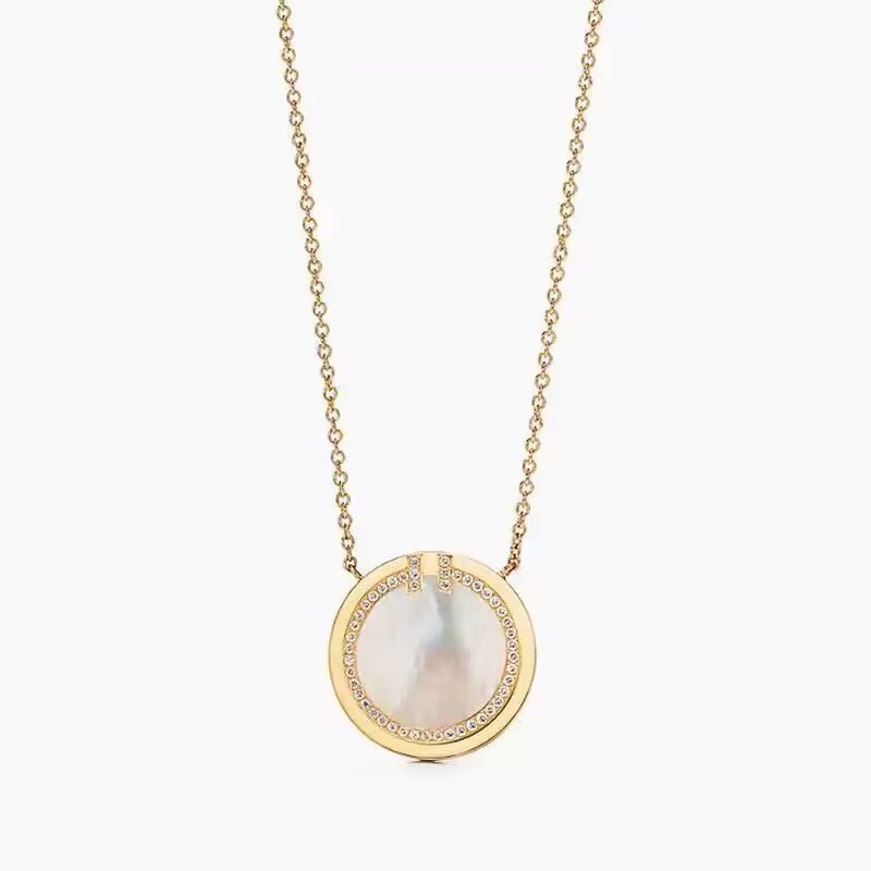 round pendant round pendant