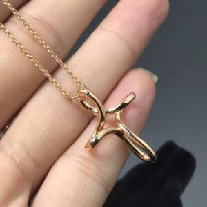 cross pendant