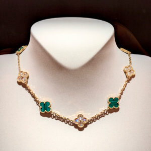 vintage alhambra necklace, 10 motifs