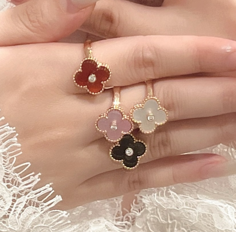 Vintage Alhambra ring
