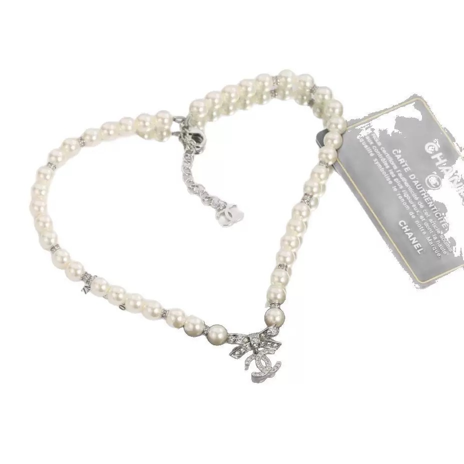 chanel's new necklace(2) chanel's new necklace(2)