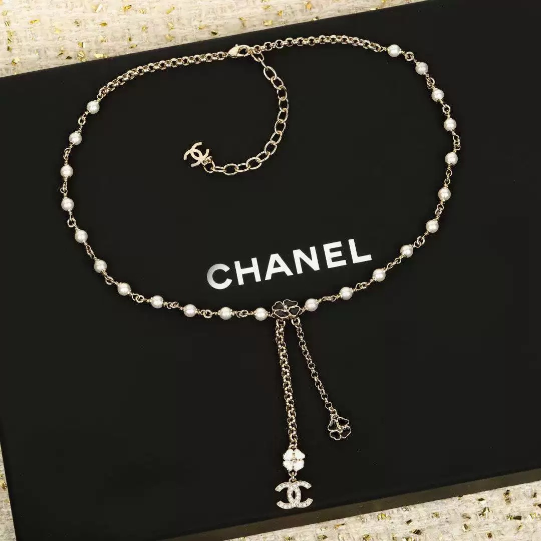 chanel's new necklace(2) chanel's new necklace(2)
